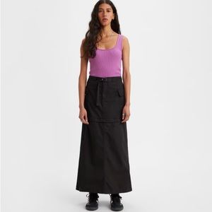 Levi’s black convertible cargo skirt